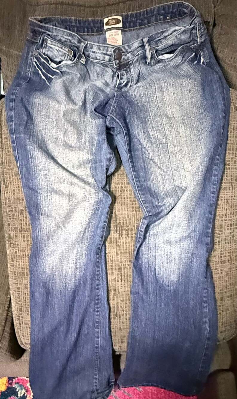 Elite Jeans Style P63261 Women's Mid-Rise Bootcut Jeans Size 13/14